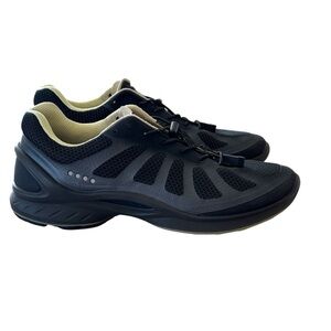 Ecco Biom Fjuel Black and Gray Sneaker shoes size women’s 7
